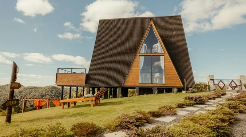 Why Is the Modern Farmhouse Style Well-Suited to Single-Level Barndominiums?