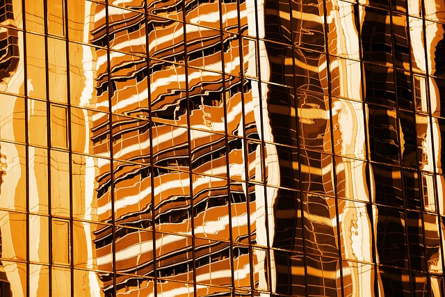 art deco skyscraper