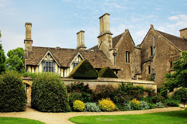 tudor architecture house