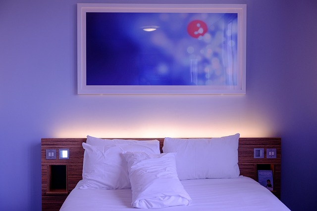 art for above bed