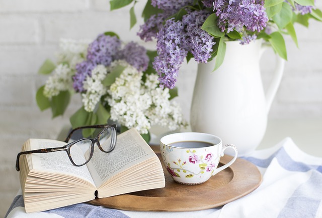 coffee table decor