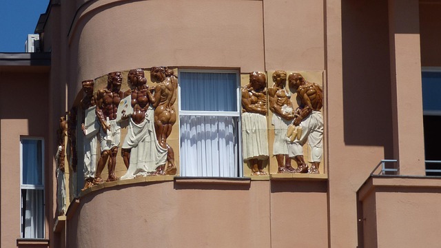 art deco buildings