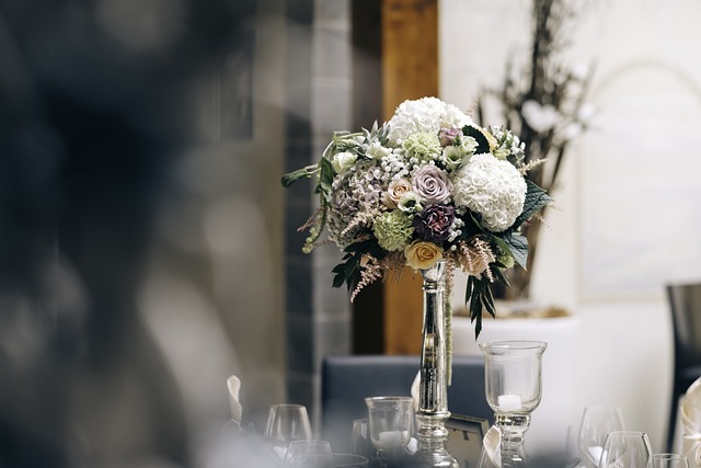 dining table centerpiece