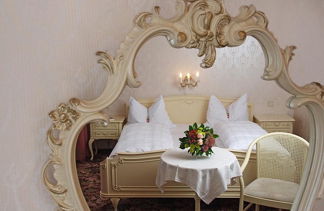 bed room wall art