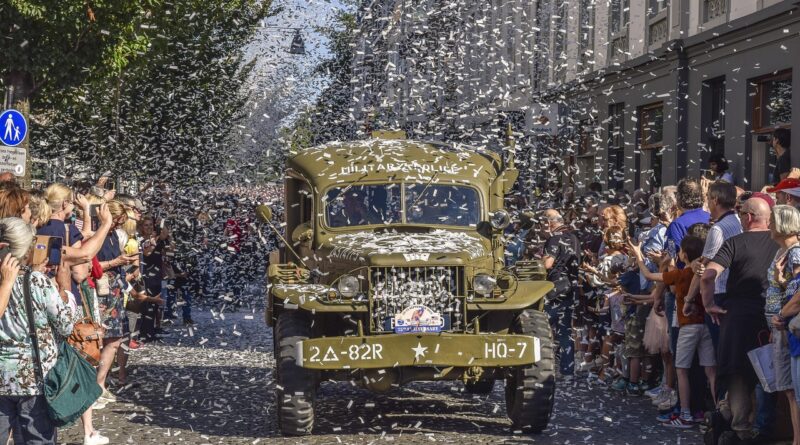automobile, military, vehicle, army, war, antique car, nostalgia, parade, dodge wc9, historical, 2 world war ii, usa, green, world war, story, ww2, world war, ww2, ww2, ww2, ww2, ww2