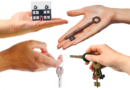 hands, fingers, palm, the keys, house, wrist, the layout of the house, keychain, house, keychain, keychain, keychain, keychain, keychain