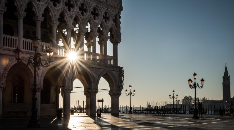 venice, doge's palace, square, architecture, nature, city, building, marketplace, italy, palace, city trip, picturesque, old building, beautiful, house facade, sun, archway